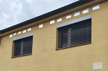 Roof window shutters and blinds
